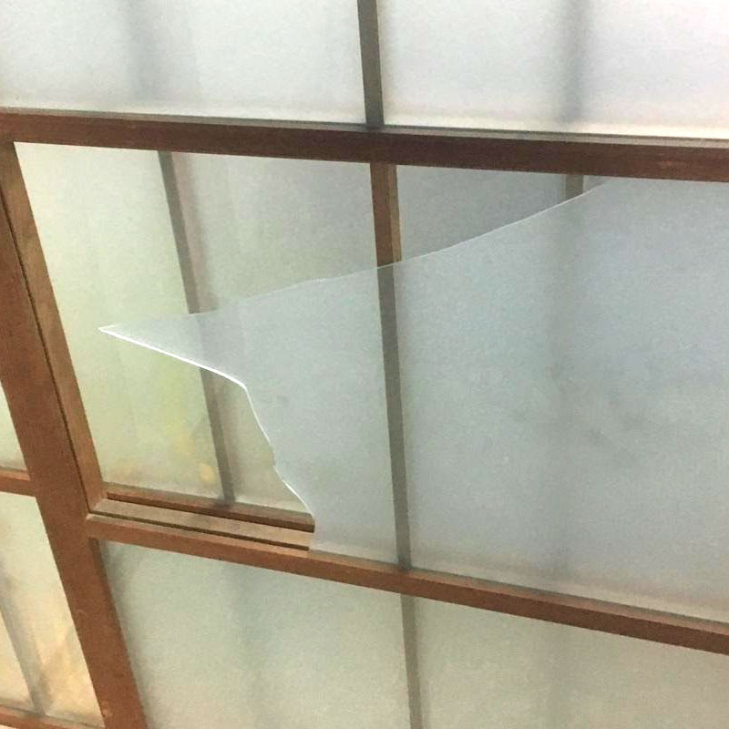 伊勢原市上粕屋エリア、戸建て、室内引き戸２mmのすりガラス割れかえ交換修理ビフォア画像