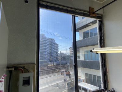 【横浜】マンションの窓ガラスを修理しました！アフタ画像
