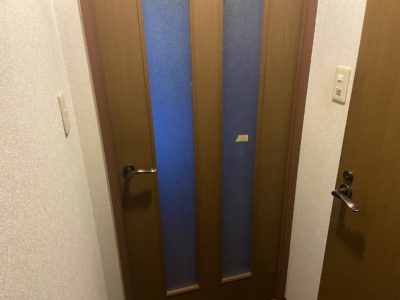 【横浜】室内ドアパネルを修理しましたビフォア画像